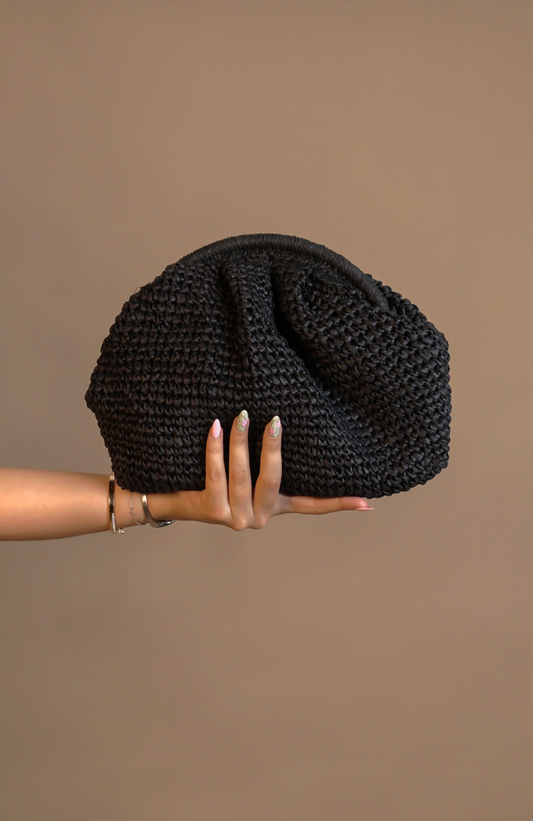 SHOWING OFF PURSE - BLACK