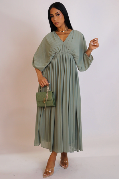 PICTURE PERFECT MIDI DRESS - GREEN