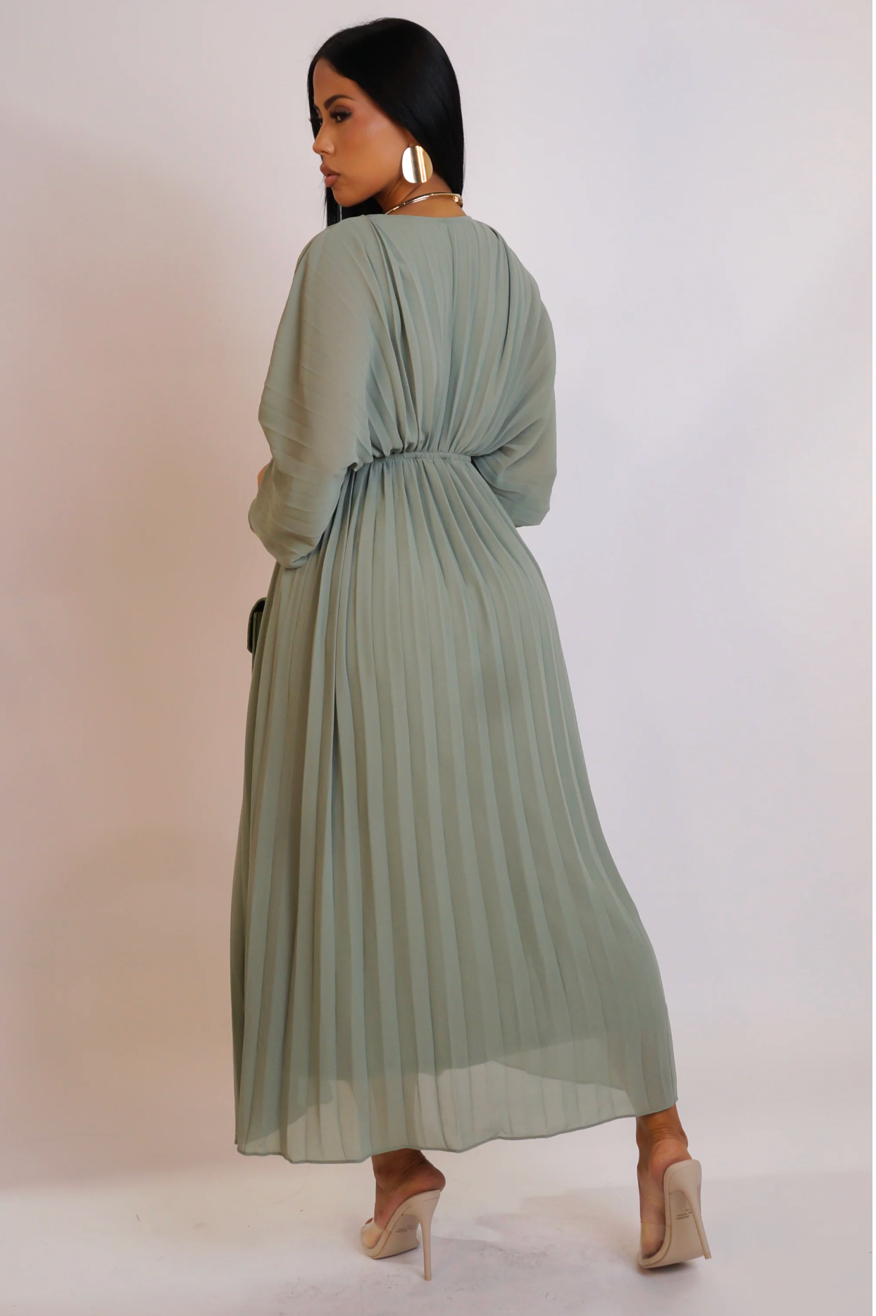 PICTURE PERFECT MIDI DRESS - GREEN